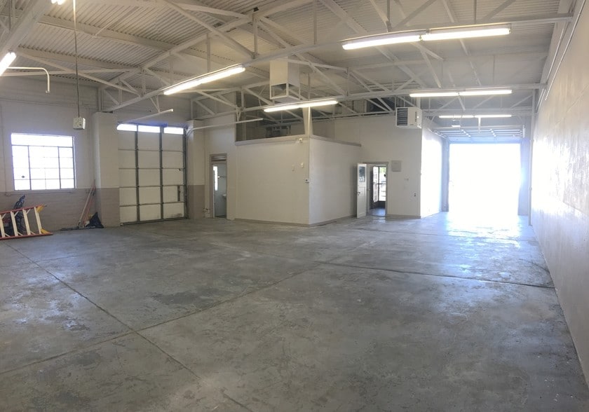 More Photos Of 1500 Wyoming Ave, El Paso Auto Repair For Lease
