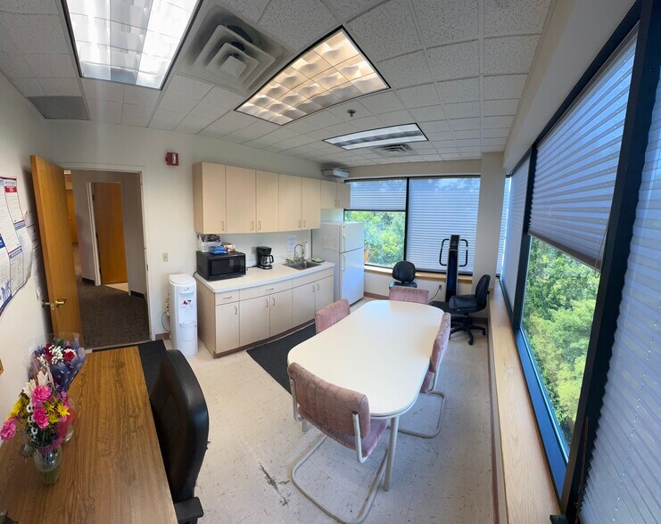 More Photos Of 1611 Pond Rd, Allentown Medical For Sale