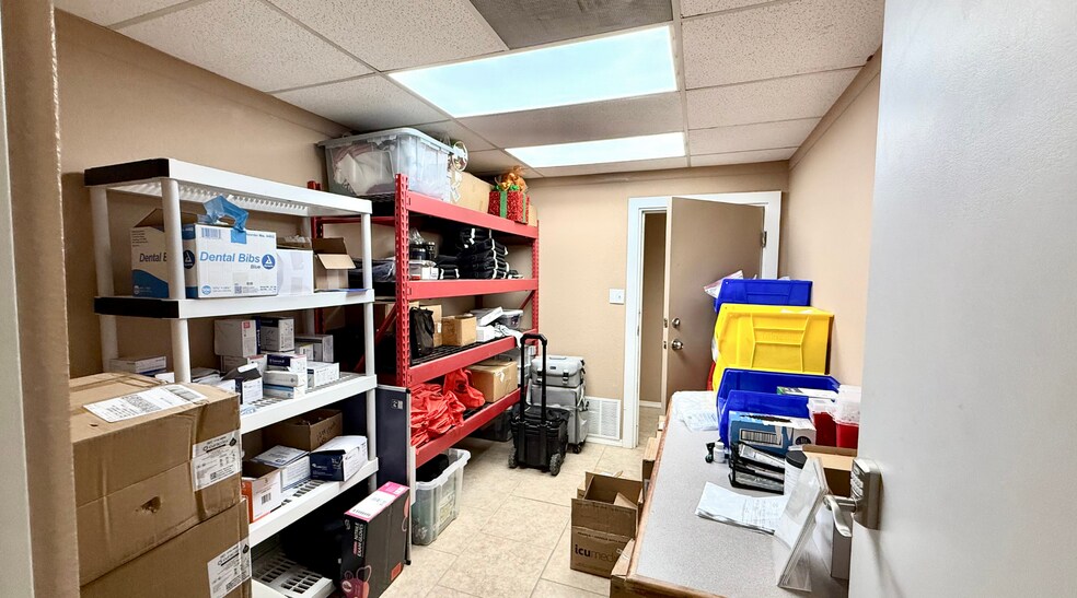 More Photos Of 14625 N Hollyhock Ave, Gardendale Warehouse For Sale