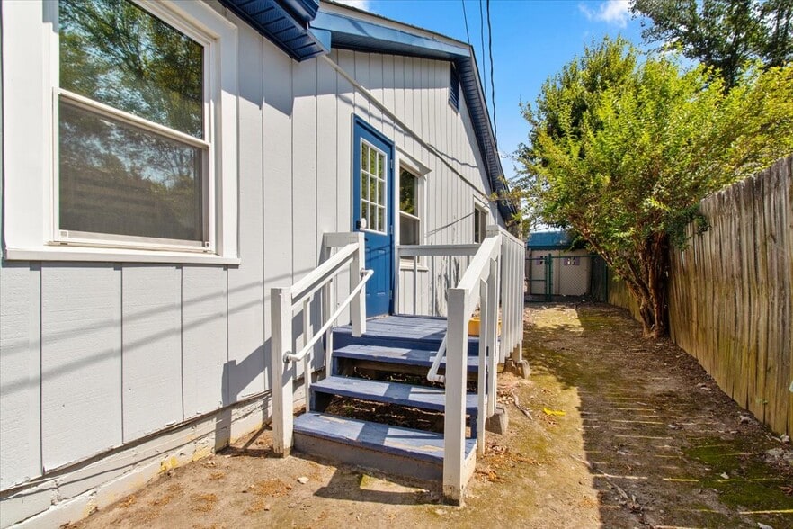 More Photos Of 57 Merritt St SE, Marietta Daycare Center For Sale