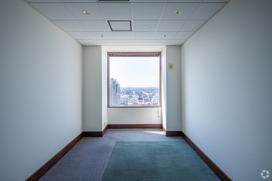 Photo of 39th Floor Ste 