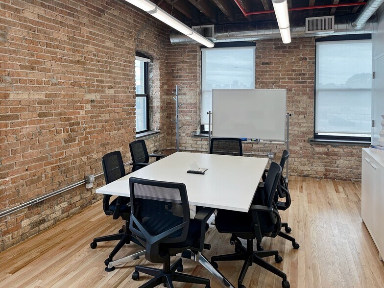 More Photos Of 1918 N Mendell St, Chicago Coworking Space