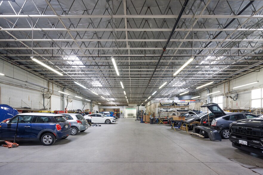 More Photos Of 5610 E Hollywood Blvd, Los Angeles Auto Repair For Sale