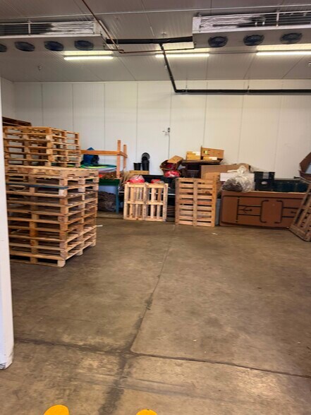 More Photos Of 3100-3110 NE Minnehaha St, Vancouver Warehouse For Lease
