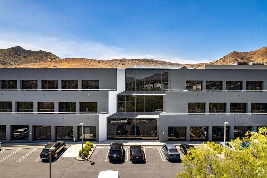 More Photos Of 30851 Agoura Rd, Agoura Hills Loft Creative Space For Lease