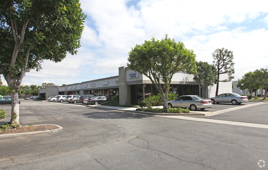 More Photos Of 20254-20290 E Carrey Rd, Walnut Flex For Lease