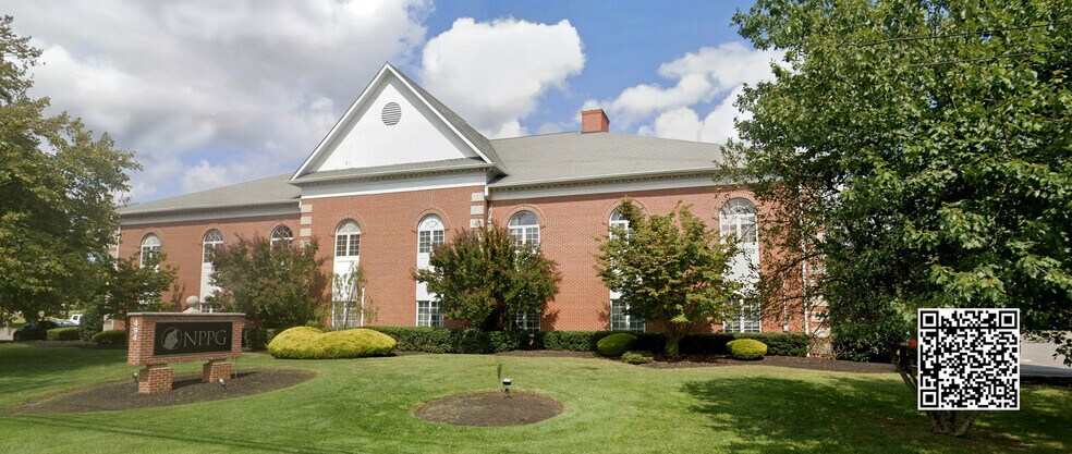 More Photos Of 494 Sycamore Ave, Shrewsbury Medical For Lease