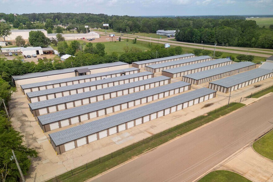 More Photos Of 4195 Highway 80 East, Pearl Self Storage For Sale