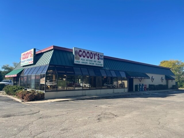 More Photos Of 1250 N Farnsworth Ave, Aurora Restaurant For Sale