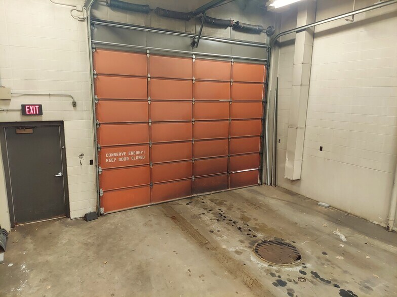 More Photos Of 1800 Westwood Center Blvd, Wausau Office For Sale