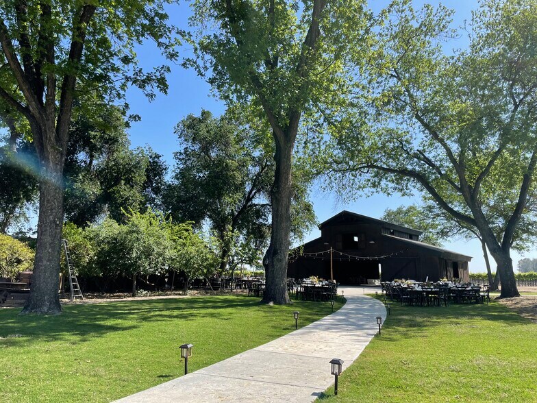 More Photos Of 18896 Grangeville Blvd, Lemoore Specialty For Sale