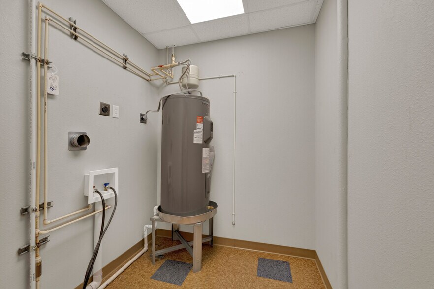 More Photos Of 936 TX-123 Hwy, Seguin Medical For Lease