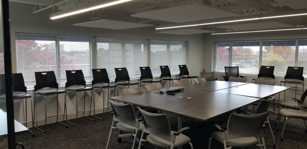 More Photos Of 9101-9105 Gaither Rd, Gaithersburg Warehouse For Lease