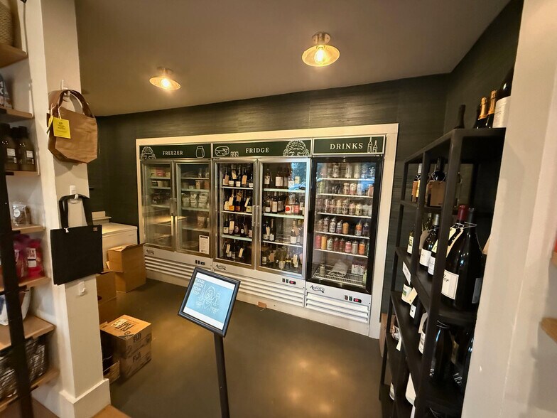 More Photos Of 227 Rutledge Ave, Charleston Storefront Retail Residential For Lease