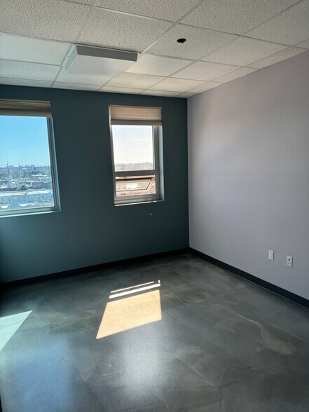 More Photos Of 23-25 31st St, Astoria Medical For Lease
