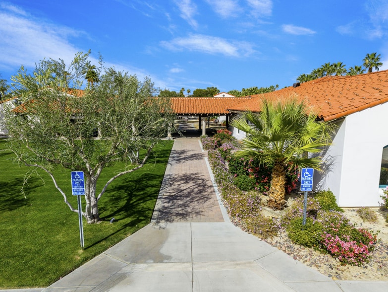 More Photos Of 72301 Country Club Dr, Rancho Mirage Medical For Lease