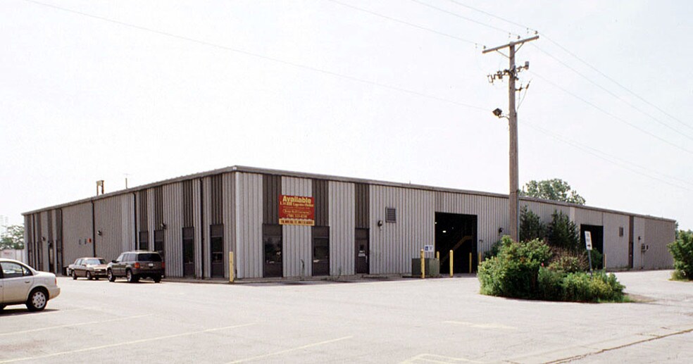 Primary Photo Of 1579 Valencia Ct, Calumet City Service For Sale