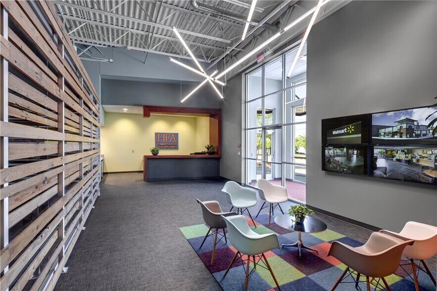 More Photos Of 1705 S Walton Blvd, Bentonville Office For Sale