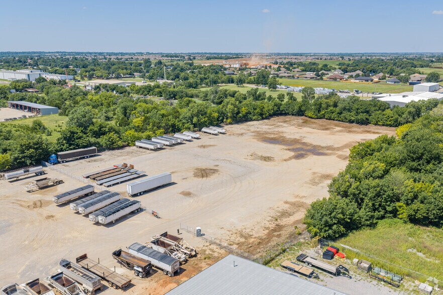 More Photos Of 2521 Council Rd, Oklahoma City Land For Lease