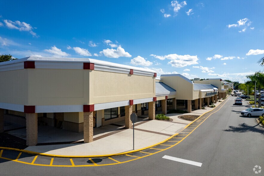 More Photos Of 5302-5494 Central Florida Pky, Orlando Unknown For Lease