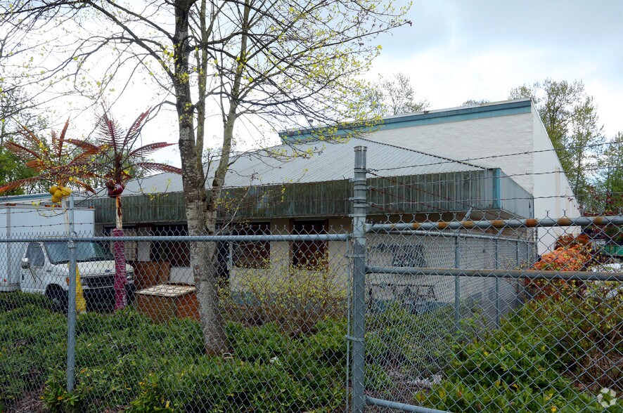 More Photos Of 12882 85th Ave, Surrey Light Manufacturing For Sale