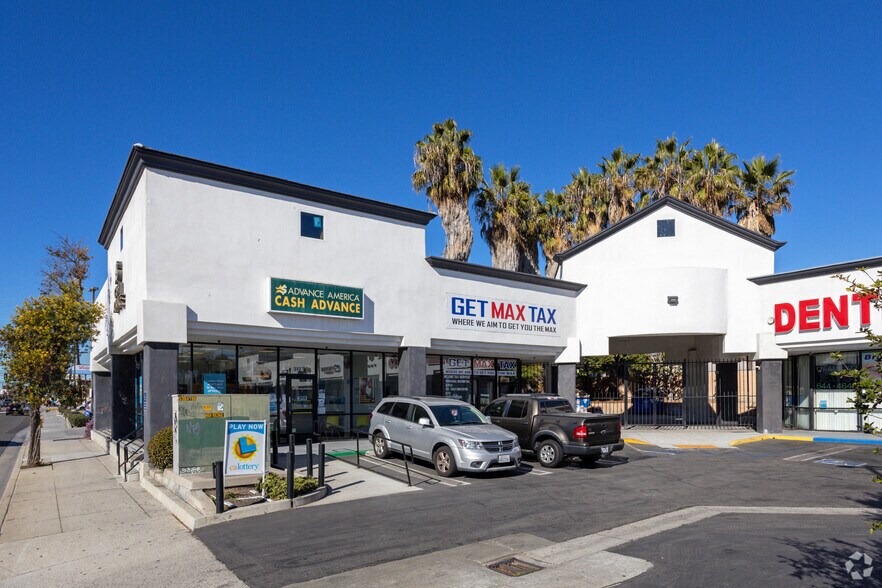 More Photos Of 3903-3925 W Rosecrans Ave, Hawthorne Storefront For Lease