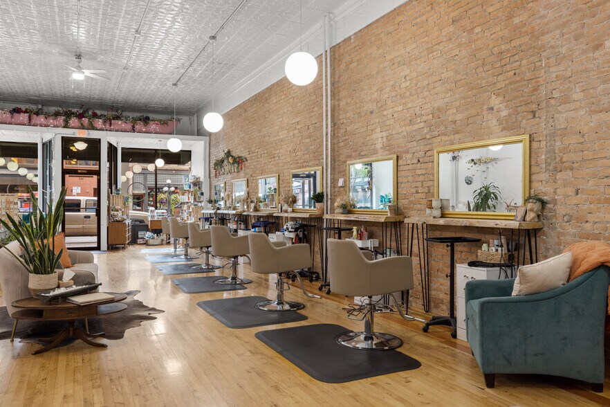 More Photos Of 17 2nd St E, Kalispell Storefront Retail Office For Sale