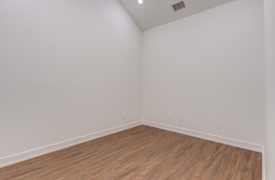 More Photos Of 11418 CR 2220, Lubbock Warehouse For Sale