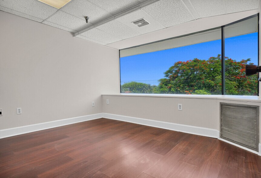 More Photos Of 2150 Coral Way, Miami Office For Lease