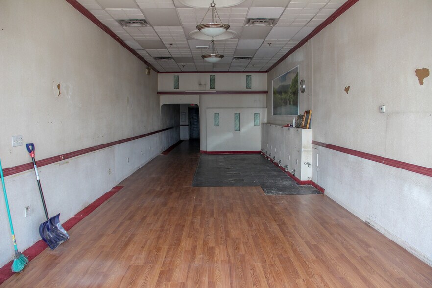 More Photos Of 400-450 Bergen St, Harrison Unknown For Lease