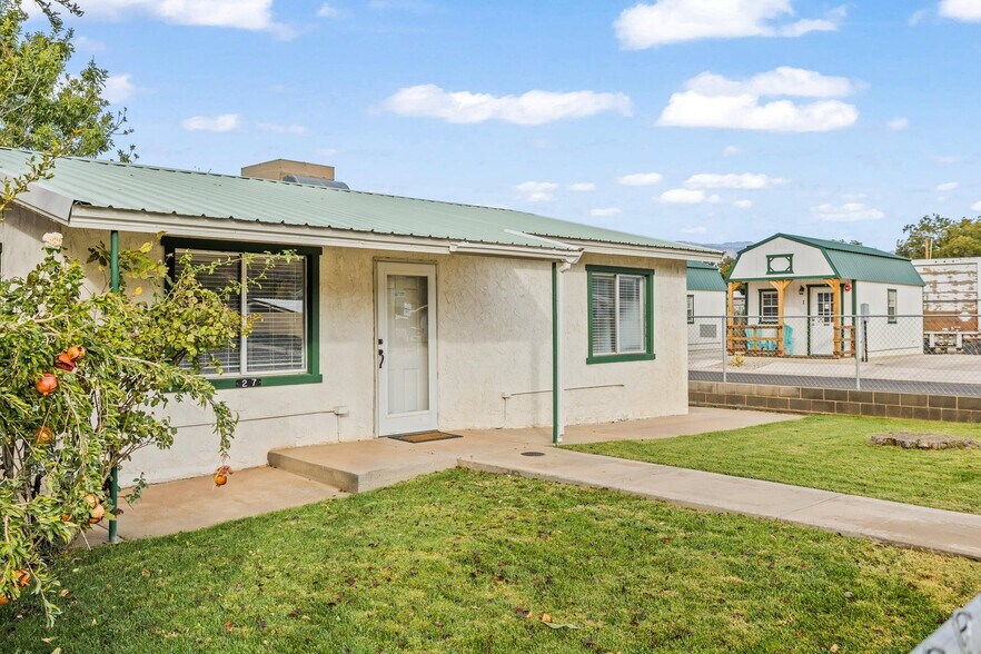 More Photos Of 83 E. Main Street, Hurricane Manufactured Housing Mobile Home Park For Sale
