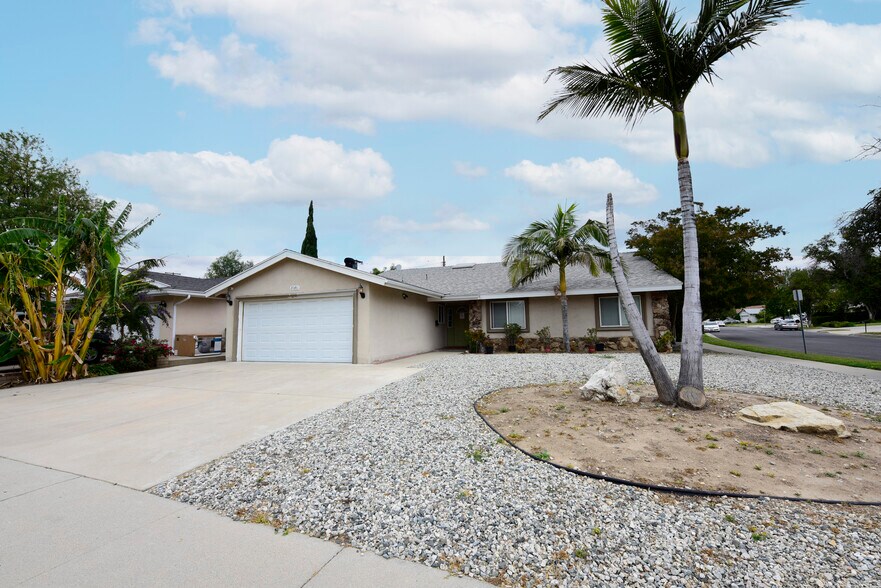 Primary Photo Of 20601 Mayall St, Chatsworth Healthcare For Sale