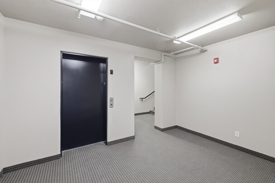 More Photos Of 169 W 2710 S Cir, St George Office For Sale