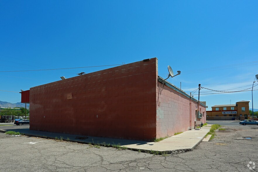 More Photos Of 3860 E Pima St, Tucson Convenience Store For Sale