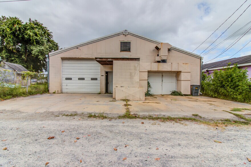 More Photos Of 1814 33rd Ave, Gulfport Auto Repair For Sale