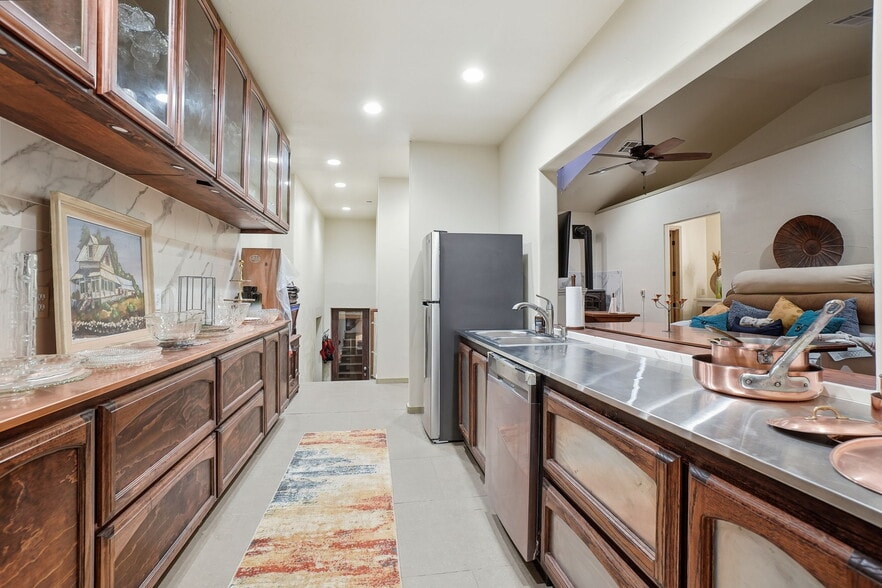 More Photos Of 21645 Parrotts Ferry Rd, Sonora Specialty For Sale