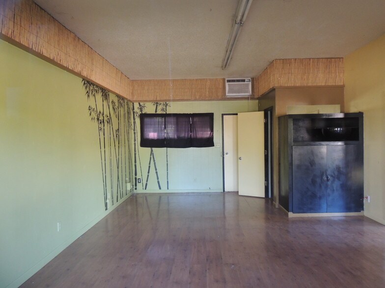 More Photos Of 9781 Point Lakeview Rd, Kelseyville Storefront For Lease