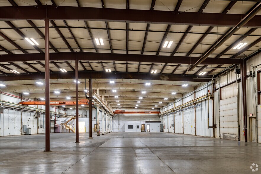 More Photos Of 651 Columbus Ave, West Branch Warehouse For Lease