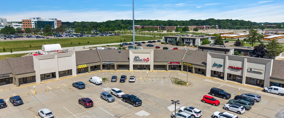 More Photos Of 43201-43301 Garfield Rd, Clinton Township Storefront For Lease