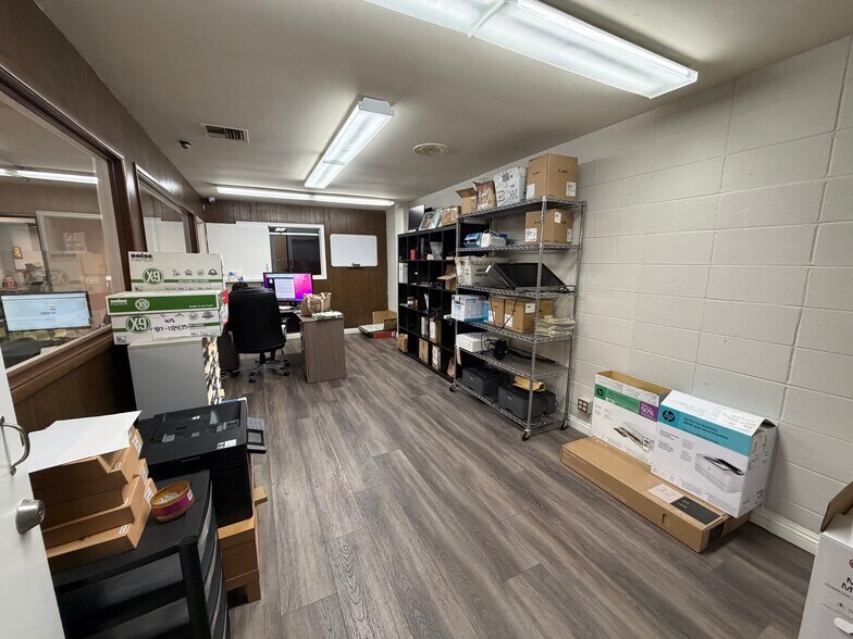 More Photos Of 9323 Rush St, South El Monte Manufacturing For Sale