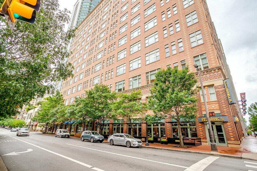 Primary Photo Of 420 Throckmorton St, Fort Worth Office For Lease