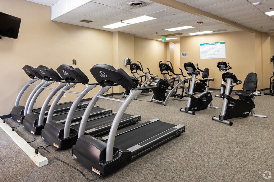 More Photos Of 300 E Joppa Rd, Towson Office For Lease