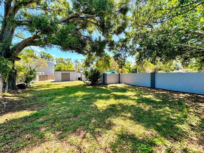 More Photos Of 2740-2748 Proctor Rd, Sarasota Apartments For Sale
