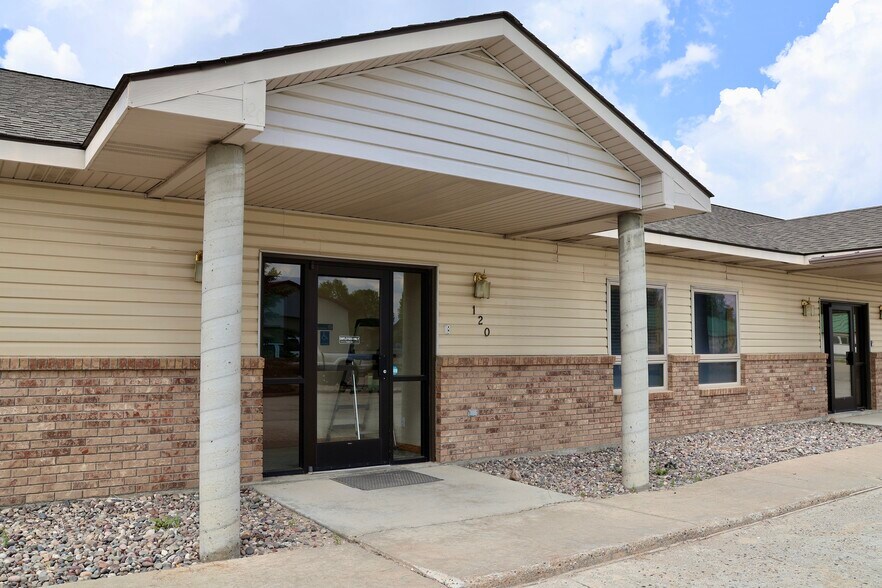 More Photos Of 120 Cole Ave, Pinedale Office For Sale