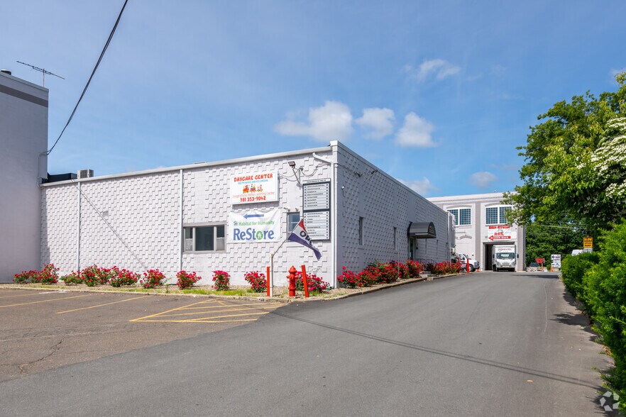 Primary Photo Of 58 R Pulaski St, Peabody Distribution For Lease