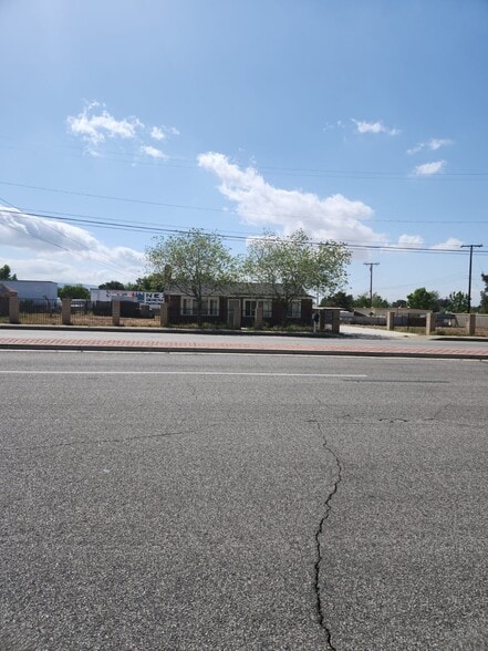 More Photos Of 42719 30th St W, Lancaster Office Residential For Sale