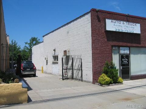 More Photos Of 311-313 W Jericho Tpke, Huntington Storefront For Sale