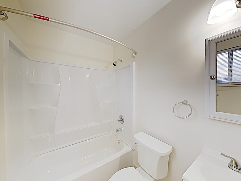 More Photos Of 2065-2081 15th Avenue, Sacramento Apartments For Sale