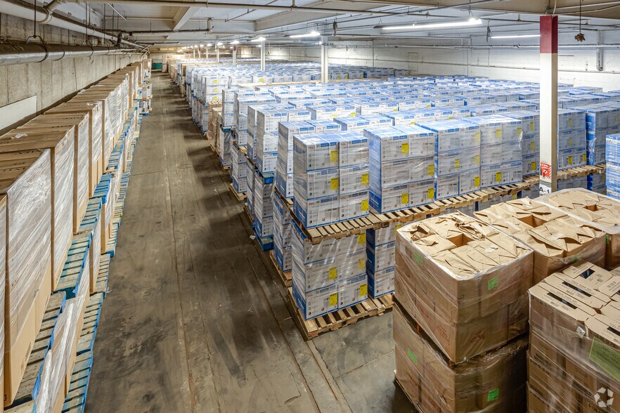 More Photos Of 340 Waterman Ave, Smithfield Warehouse For Lease