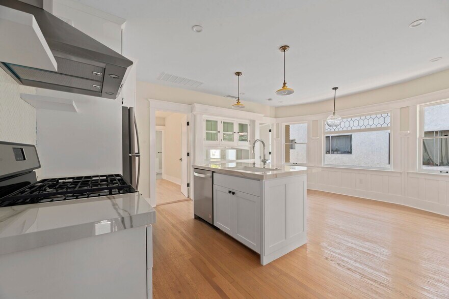 More Photos Of 1140 Lemoyne St, Los Angeles Apartments For Sale